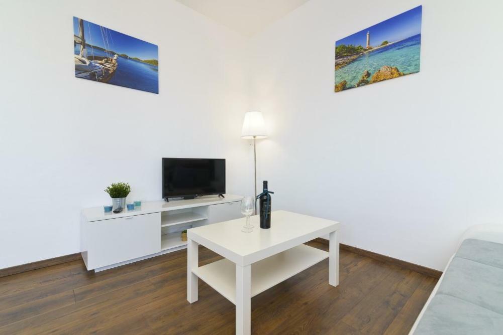 Apartment Dragana, Jezera, Island Murter Kültér fotó